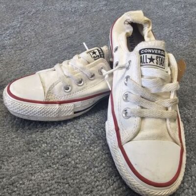 White Converse All-Star Sneakers (Size 6.5) - Pre-owned