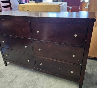 6-Drawer Rectangular Dresser