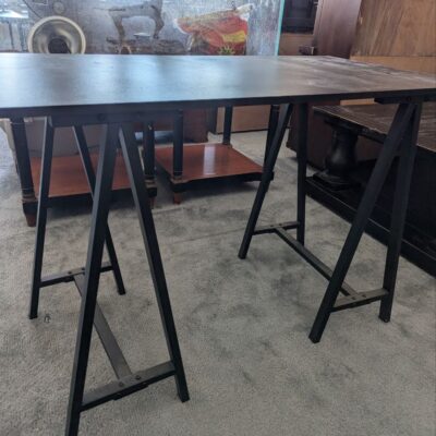 Black Detachable Table (Screws Missing)